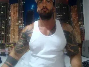 Cam4 Live Sex of antua_
