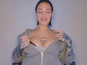 Cam4 Adult Webcams of Maldita5