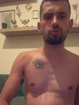 Cam4 Nude Webcam of Minibebess21