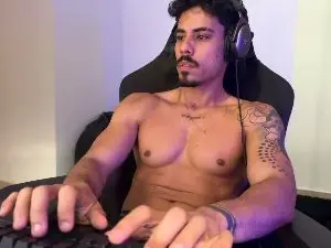 Cam4 Live Sex of Luky