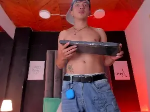 Cam4 Private Sex Chat of Lian_Miller_