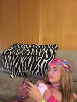 Cam4 Live Porn of Paulamonroe