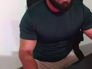 Cam4 Free Live Porn of beard_man_sexy