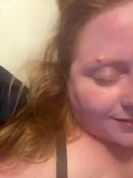 Cam4 Sex Cam of GingerTingles