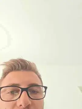 Cam4 Nude Webcam of operaio94