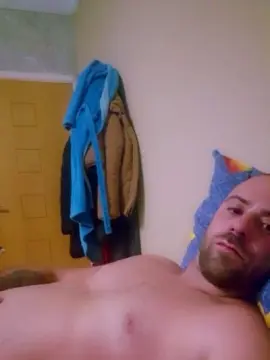 Cam4 Live Porn of antonio3235