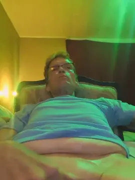 Cam4 Sex Cam of DicksrUs79