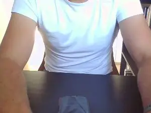 Cam4 Free Live Porn of herkk332