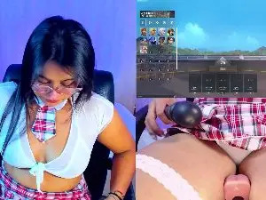 Cam4 Adult Video Chat of LuciaReid