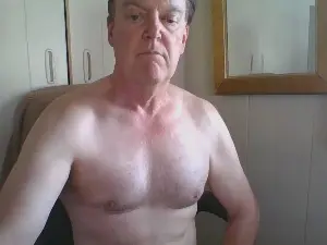 Cam4 Live Porn of benjoid