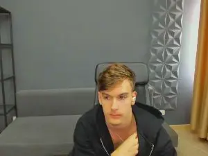 Cam4 Free Live Porn of BradyFlint