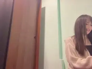 Cam4 Live Sex Cam of LeannGuyott