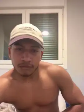 Cam4 Live Porn of Elmoren08