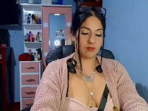 Cam4 Nude Webcam of Sahotlove1_