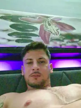 Cam4 Live Sex of Friend999