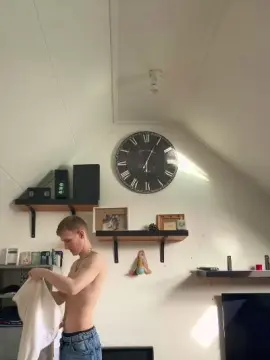 Cam4 Free Live Porn of HornyPornyGuy