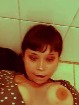Cam4 Watch Live Sex Cams of clementine29
