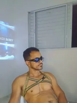 Cam4 Private Sex Chat of Gooner_Daddy