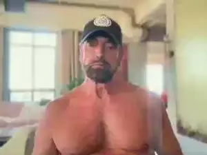 Cam4 Free Live Porn of guy90232