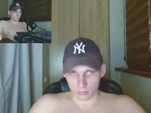 Cam4 Live Sex Cam of PoliglotJoe