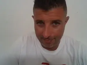 Cam4 Free Porn Cam of beaugosse3