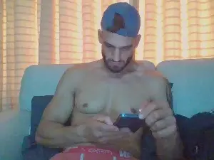 Cam4 Sex Cam of HotCock4u77
