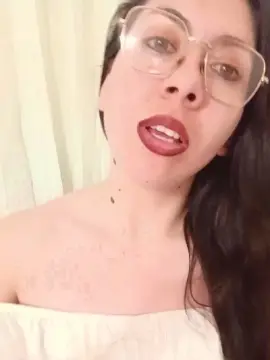 Cam4 Free Live Porn of Mia_essence24