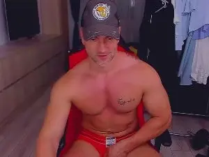 Cam4 Live Porn of MarisMuscle