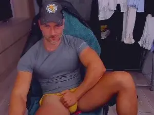 Cam4 Live Sex Cam of MarisMuscle