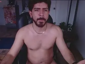 Cam4 Nude Webcam of Leoliciousss