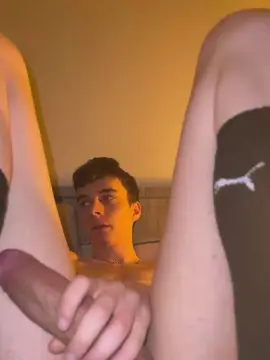 Cam4 Free Live Porn of BWC_BoyNextDoor