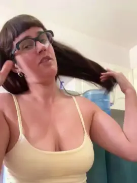 Cam4 Private Sex Chat of Momy_hot