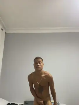 Cam4 Free Porn Cam of Lucca18sfd