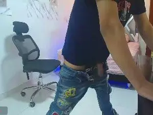 Cam4 Live Sex of hardsexlove08