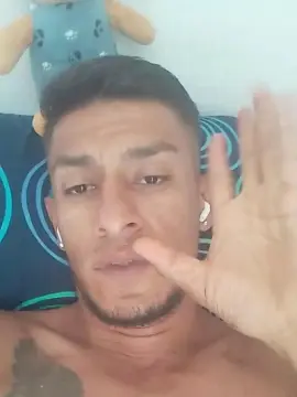 Cam4 Free Live Porn of ruvalcabaxxx