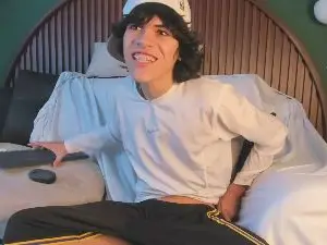 Cam4 Free Porn Cam of Diamante_twink