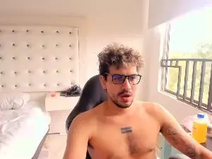 Cam4 Live Sex Cam of damian_fat_dick