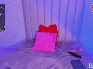 Cam4 Watch Live Sex Cams of Lya_dubois