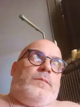 Cam4 Live Sex of D4DLou1sX