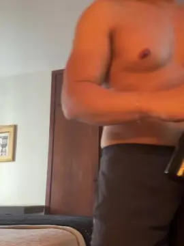 Cam4 Nude Webcam of gustavao23