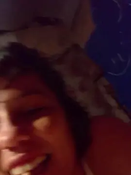 Cam4 Live Porn of luzzalazzar3