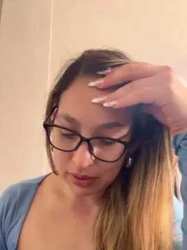 Cam4 Watch Live Sex Cams of tamara225