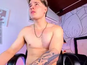 Cam4 Free Porn Cam of Alex_pierce_