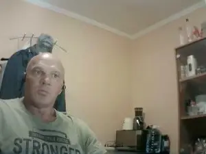 Cam4 Free Live Porn of FlyMonster