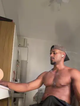 Cam4 Free Live Porn of jhefiinho