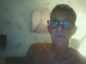 Cam4 Free Porn Cam of DADDYDICKLOVER