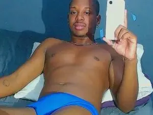 Cam4 Free Live Porn of Jakeblackonebrr