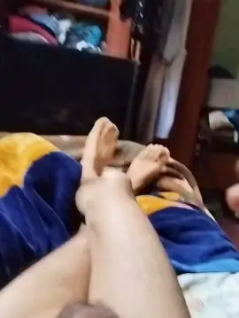 Cam4 Live Sex of ari83_xxx