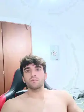 Cam4 Live Porn of Francisc0ck