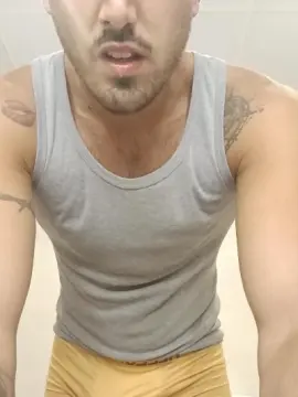 Cam4 Free Live Porn of moreno1997_